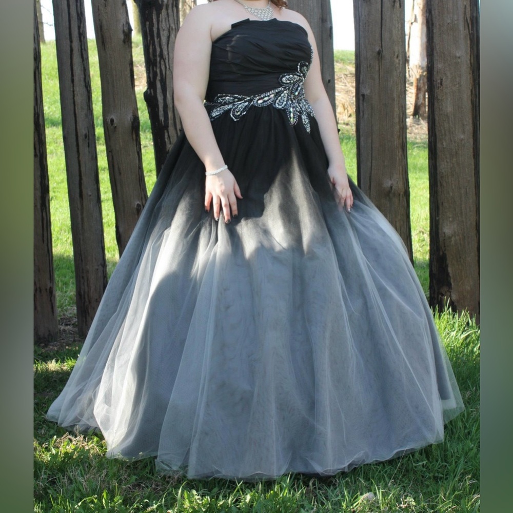 Pleated Satin Appliquéd Ombré Prom Dress